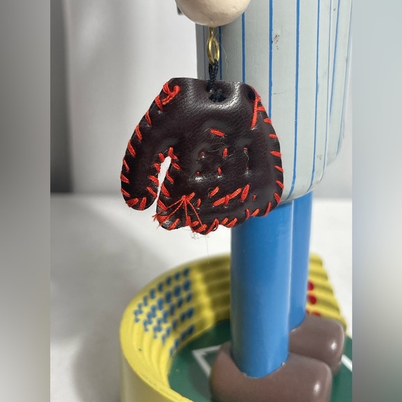 The Bombay Co. Vintage 1998 "Slugger" Baseball Nutcracker 12"X4.5"X4.5" - Picture 9 of 15